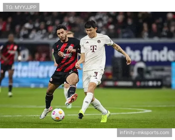 穆西亚拉:从斯图加特青训到拜仁一线队的生涯跃迁解析 穆西亚拉:从斯图加特青训到拜仁一线队的生涯跃迁解析